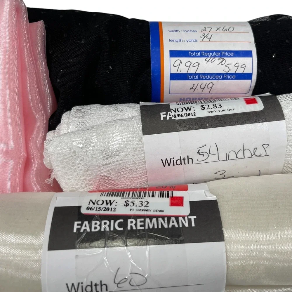 Fibre Craft Mixed Multicolor Fabric Remnant Lot Faux Fur Tulle Lace DIY Crafting